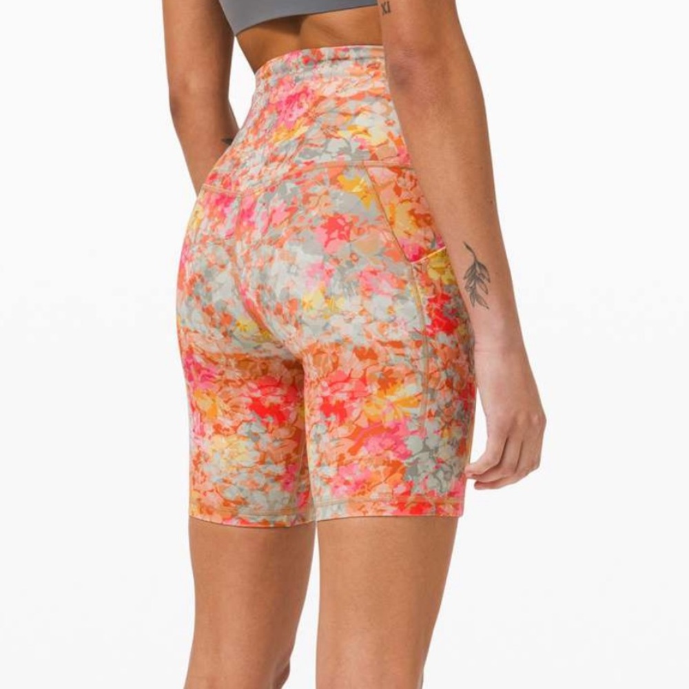 💕LULULEMON ALIGN HIGH RISE SHORT WITH POCKETS 8”💕 - Picture 4 of 16